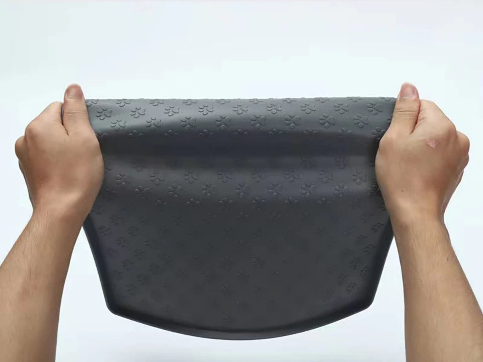 Silicone Pet Feeding Mat for Dogs & Cats