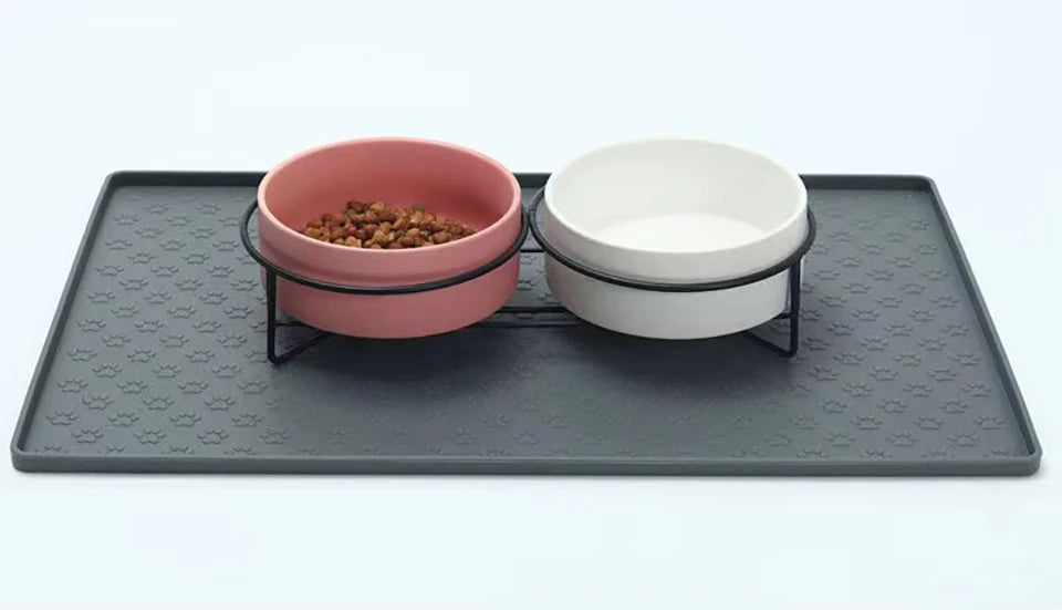 Silicone Pet Feeding Mat for Dogs & Cats