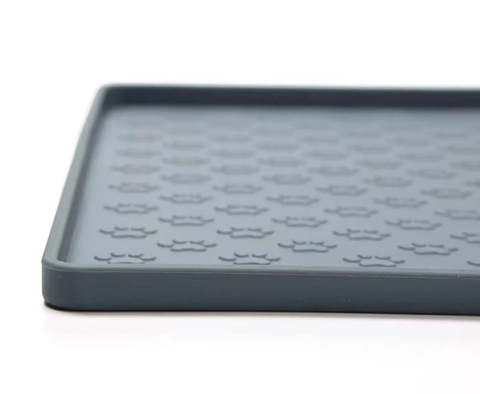 Silicone Pet Feeding Mat for Dogs & Cats